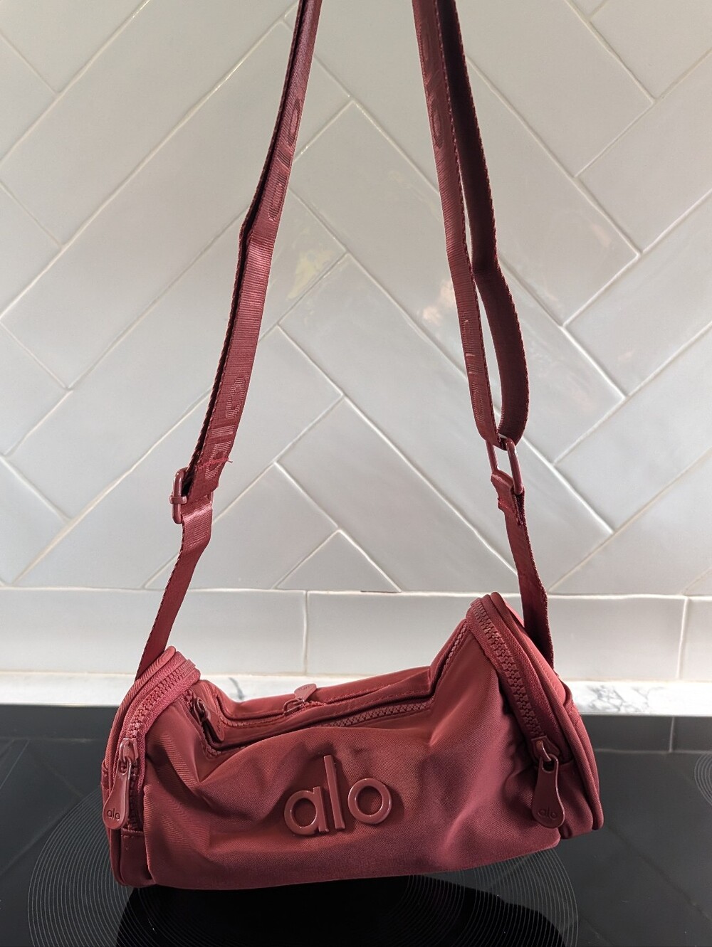 ALO Yoga Women's Mauve Crossbody Shoulder Bag